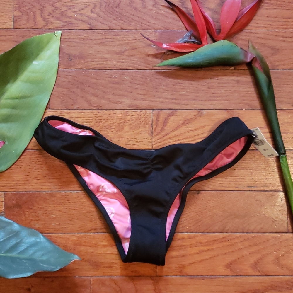 NWOT VS PINK Swim bottom
